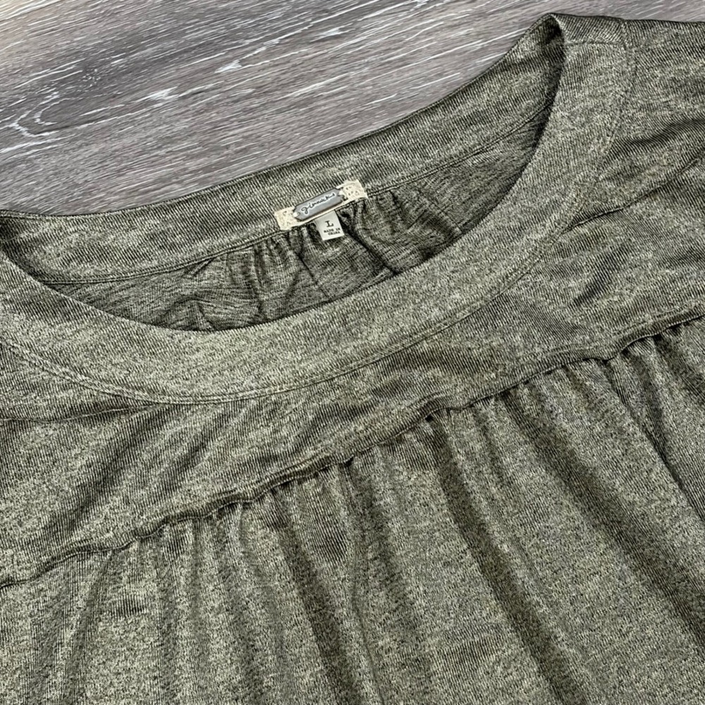 Gimmicks by BKE Olive Green Metallic Shimmer Knit Babydoll Top Womens Large L
